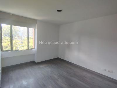 Apartamento de 3 alcobas en arriendo en El Poblado, Medellín, 125 m² · foto 13 de 17