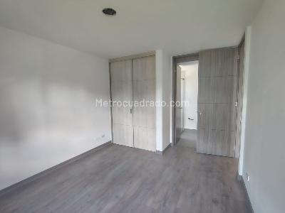 Apartamento de 3 alcobas en arriendo en El Poblado, Medellín, 125 m² · foto 14 de 17