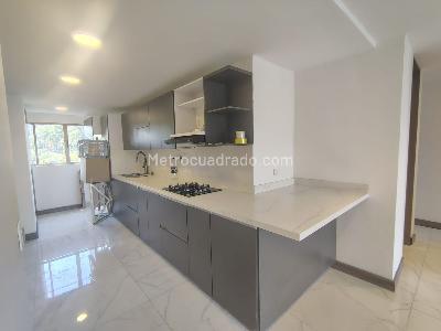 Apartamento de 3 alcobas en arriendo en El Poblado, Medellín, 125 m² · foto 6 de 17