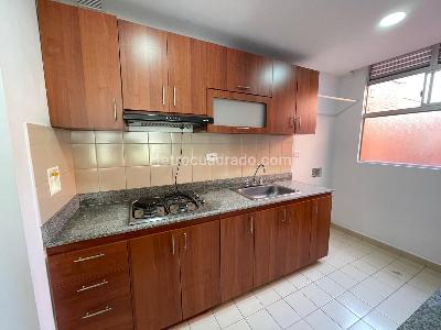 Apartamento de 3 alcobas en arriendo en Envigado, Envigado, 80 m² · foto 2 de 10