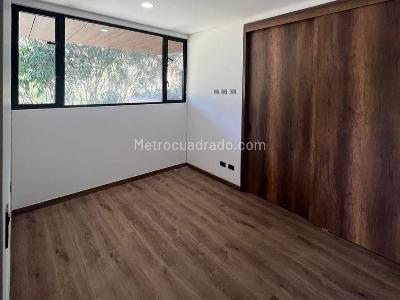 Apartamento de 2 alcobas en venta en El Poblado, Medellín, 100 m² · foto 8 de 13