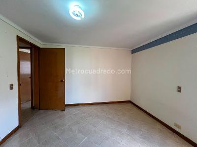 Apartamento de 4 alcobas en venta en El Poblado, Medellín, 230 m² · foto 12 de 16