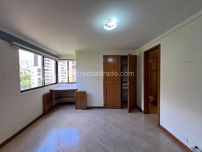 Apartamento de 4 alcobas en venta en El Poblado, Medellín, 230 m² · foto 13 de 16