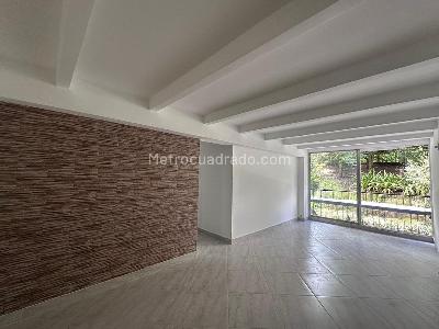 Apartamento en venta en El Poblado, Medellín · foto 2 de 19