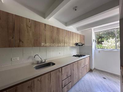 Apartamento en venta en El Poblado, Medellín · foto 7 de 19