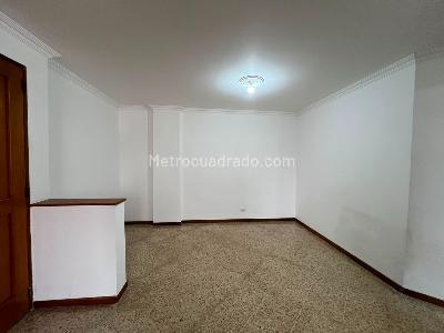 Apartamento en venta en El Poblado, Medellín · foto 4 de 15