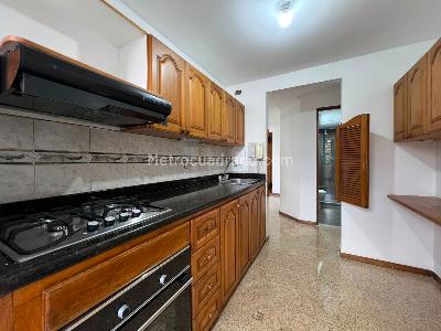 Apartamento en venta en El Poblado, Medellín · foto 5 de 15