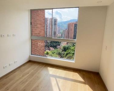 Apartamento de 2 alcobas en venta en Sabaneta, Sabaneta, 65 m² · foto 7 de 9
