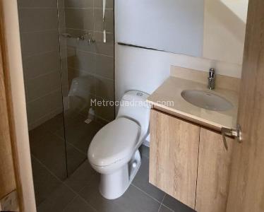 Apartamento de 2 alcobas en venta en Sabaneta, Sabaneta, 65 m² · foto 9 de 9