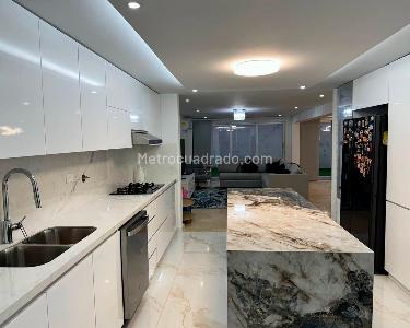 Casa en arriendo en El Poblado, Medellín · foto 5 de 17