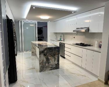Casa en arriendo en El Poblado, Medellín · foto 7 de 17