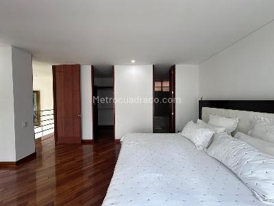 Apartamento de 2 alcobas en venta en El Poblado, Medellín, 135 m² · foto 13 de 20