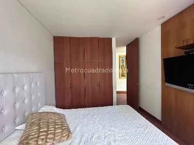 Apartamento de 2 alcobas en venta en El Poblado, Medellín, 135 m² · foto 14 de 20