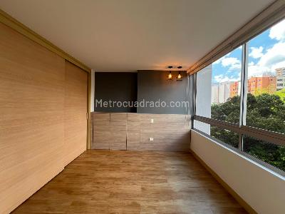 Apartamento de 2 alcobas en arriendo en El Poblado, Medellín, 110 m² · foto 10 de 17