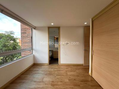 Apartamento de 2 alcobas en arriendo en El Poblado, Medellín, 110 m² · foto 12 de 17