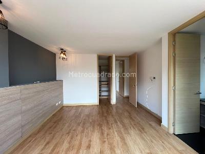 Apartamento de 2 alcobas en arriendo en El Poblado, Medellín, 110 m² · foto 9 de 17