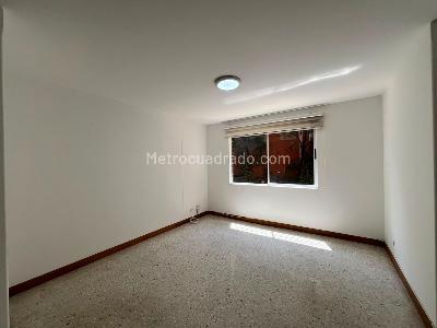 Apartamento de 3 alcobas en arriendo en Castropol, Medellín, 137 m² · foto 5 de 17