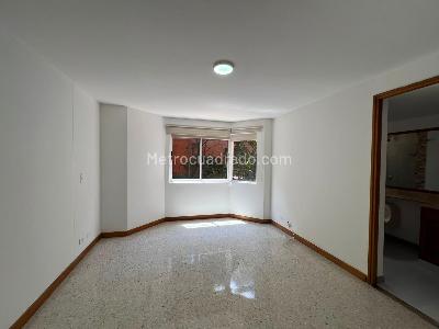 Apartamento de 3 alcobas en arriendo en Castropol, Medellín, 137 m² · foto 7 de 17