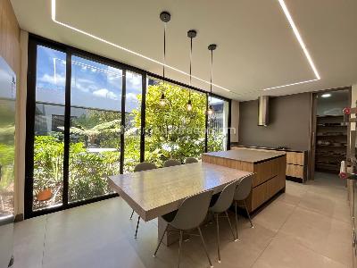 Casa de 4 alcobas en venta en Envigado, Envigado, 1575 m² · foto 6 de 20