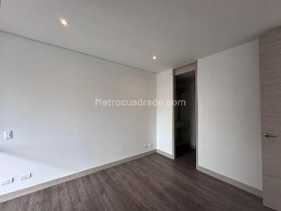 Apartamento de 2 alcobas en arriendo en Los Balsos, Medellín, 95 m² · foto 15 de 19