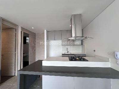 Apartamento de 2 alcobas en arriendo en Los Balsos, Medellín, 95 m² · foto 6 de 19