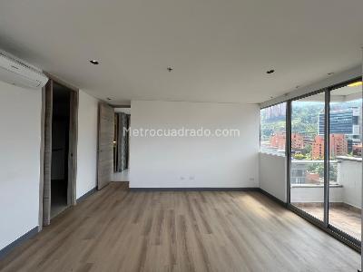 Apartamento de 2 alcobas en arriendo en El Poblado, Medellín, 128 m² · foto 11 de 17
