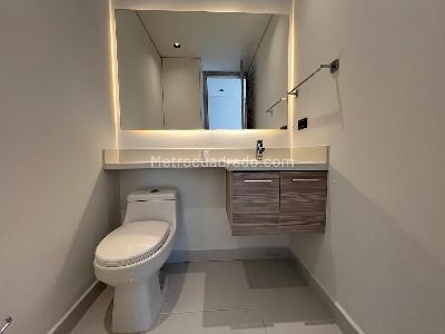 Apartamento de 2 alcobas en arriendo en El Poblado, Medellín, 128 m² · foto 15 de 17