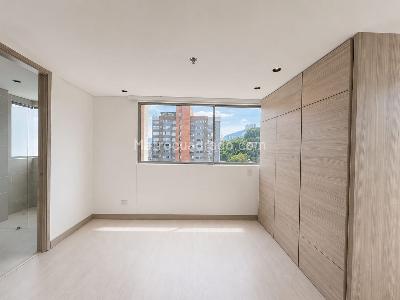 Apartamento de 2 alcobas en arriendo en El Poblado, Medellín, 128 m² · foto 8 de 17