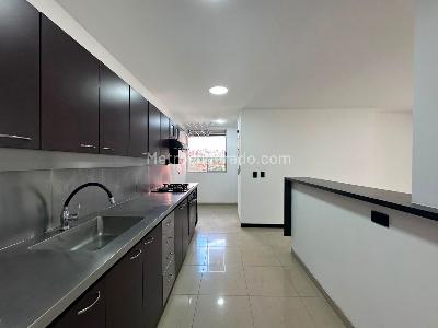 Apartamento de 3 alcobas en venta en El Tesoro, Medellín, 120 m² · foto 5 de 15