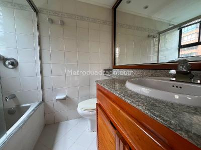 Apartamento en venta en El Poblado, Medellín · foto 17 de 18