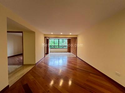 Apartamento en venta en El Poblado, Medellín · foto 2 de 18
