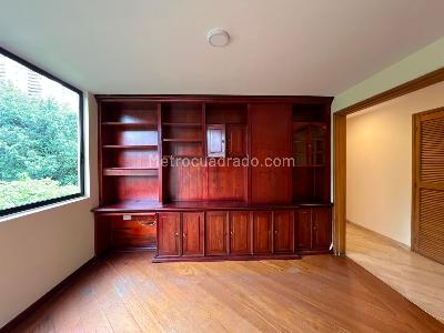 Apartamento en venta en El Poblado, Medellín · foto 6 de 18