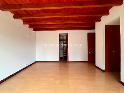 Casa en arriendo en El Poblado, Medellín · foto 10 de 19