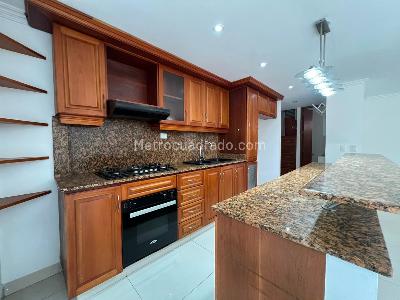 Casa en arriendo en El Poblado, Medellín · foto 5 de 19