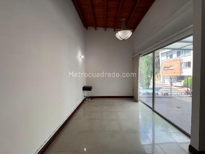 Casa en arriendo en El Poblado, Medellín · foto 7 de 19