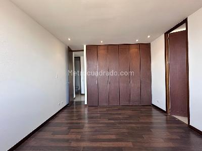 Apartamento de 3 alcobas en venta en El Poblado, Medellín, 130 m² · foto 10 de 19