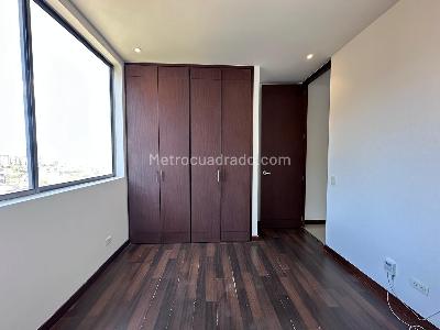 Apartamento de 3 alcobas en venta en El Poblado, Medellín, 130 m² · foto 13 de 19