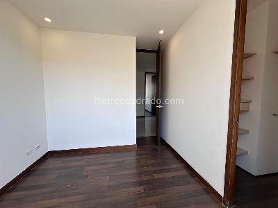 Apartamento de 3 alcobas en venta en El Poblado, Medellín, 130 m² · foto 14 de 19