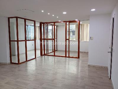 Office for rent in EL POBLADO, Medellín