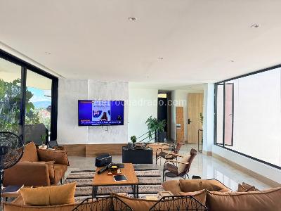 Casa en arriendo en Envigado, Envigado · foto 3 de 19