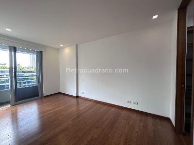 Apartamento de 1 alcoba en arriendo en El Tesoro, Medellín, 56 m² · foto 11 de 13