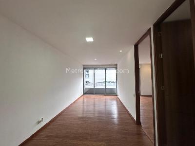 Apartamento de 1 alcoba en arriendo en El Tesoro, Medellín, 56 m² · foto 2 de 13