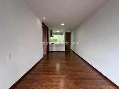 Apartamento de 1 alcoba en arriendo en El Tesoro, Medellín, 56 m² · foto 3 de 13