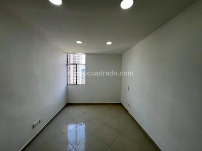 Apartamento en venta en El Poblado, Medellín · foto 10 de 13