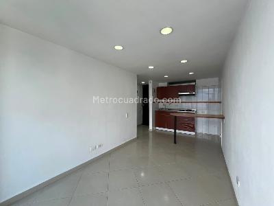 Apartamento en venta en El Poblado, Medellín · foto 2 de 13