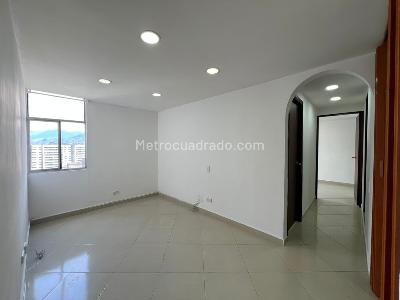 Apartamento en venta en El Poblado, Medellín · foto 3 de 13