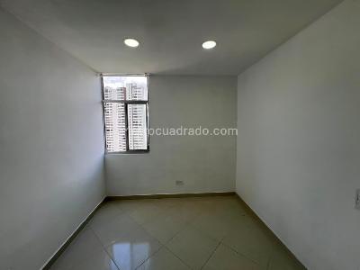 Apartamento en venta en El Poblado, Medellín · foto 8 de 13