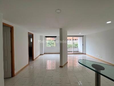 Apartamento en venta en El Poblado, Medellín · foto 2 de 10