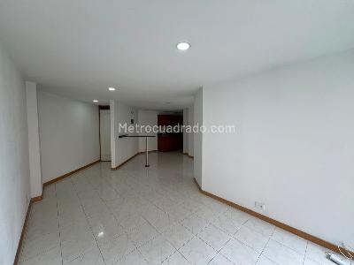 Apartamento en venta en El Poblado, Medellín · foto 4 de 10