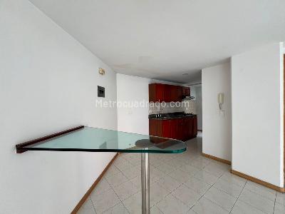 Apartamento en venta en El Poblado, Medellín · foto 5 de 10